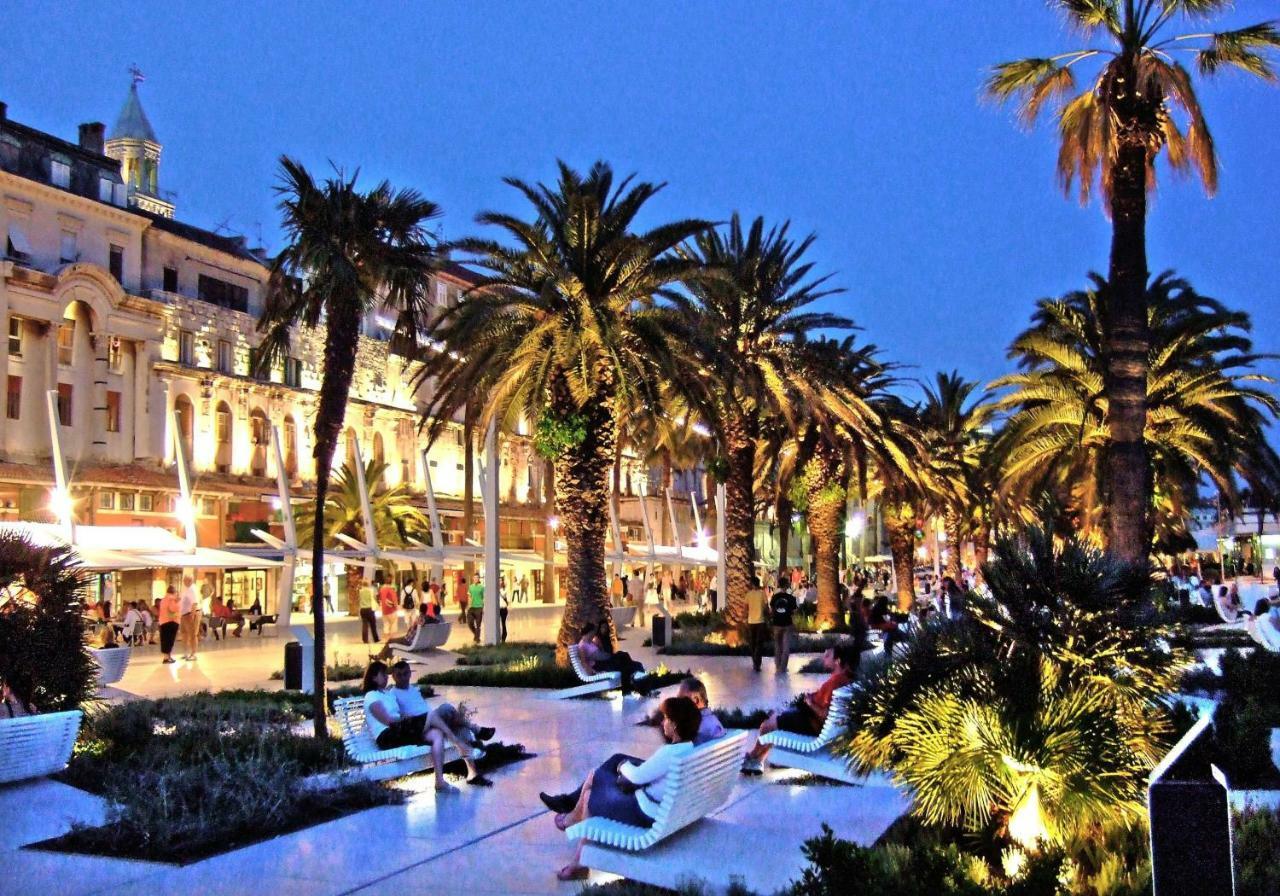 Luxury Apartment Riva With A Magnificient View Spalato Esterno foto